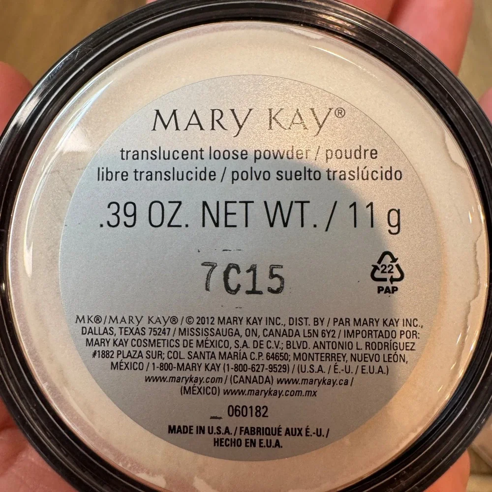 Mary Kay Translucent Loose Powder 0.39oz 11g Oil Control Setting Powder NEW